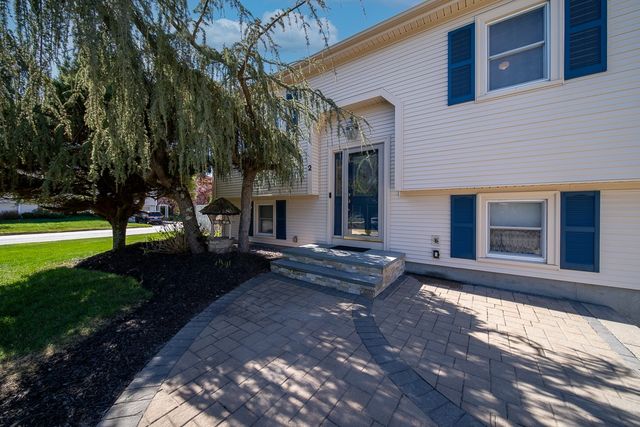 2 Dogwood Drive, Cranston, RI 02921
