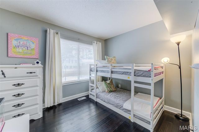 12240 Spring Place Court, Maryland Heights, MO 63043