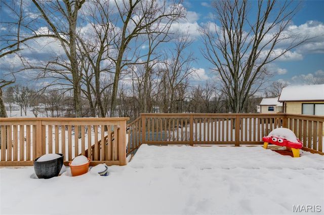 12240 Spring Place Court, Maryland Heights, MO 63043