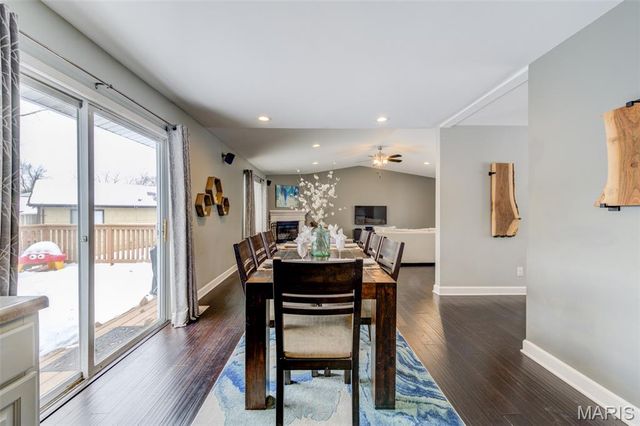 12240 Spring Place Court, Maryland Heights, MO 63043