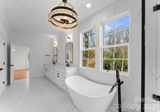 4345 Castleton Road, Charlotte, NC 28211