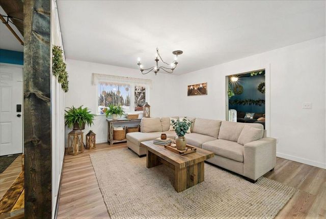 2616 ROSEANNE COURT, North Pole, AK 99705