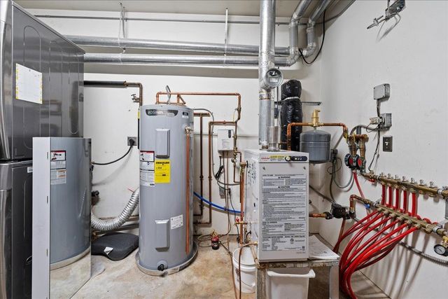 2616 ROSEANNE COURT, North Pole, AK 99705