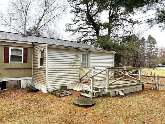12 Valiant Drive, Coventry, RI 02816