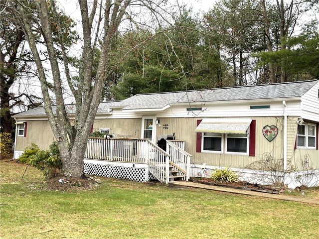 12 Valiant Drive, Coventry, RI 02816