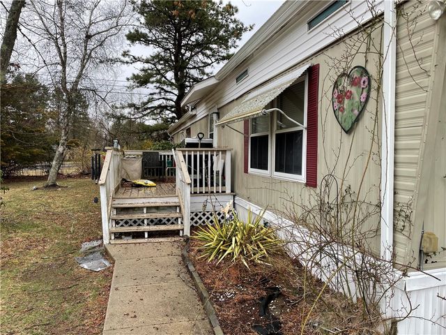 12 Valiant Drive, Coventry, RI 02816