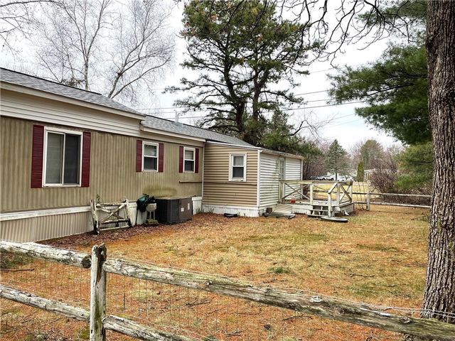 12 Valiant Drive, Coventry, RI 02816