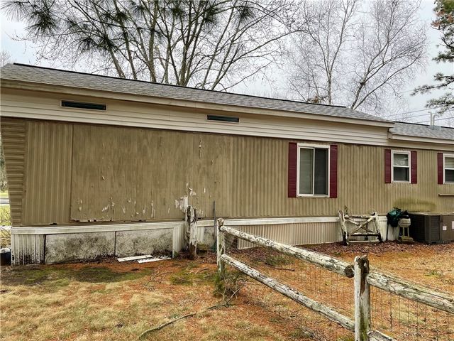 12 Valiant Drive, Coventry, RI 02816