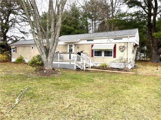 12 Valiant Drive, Coventry, RI 02816