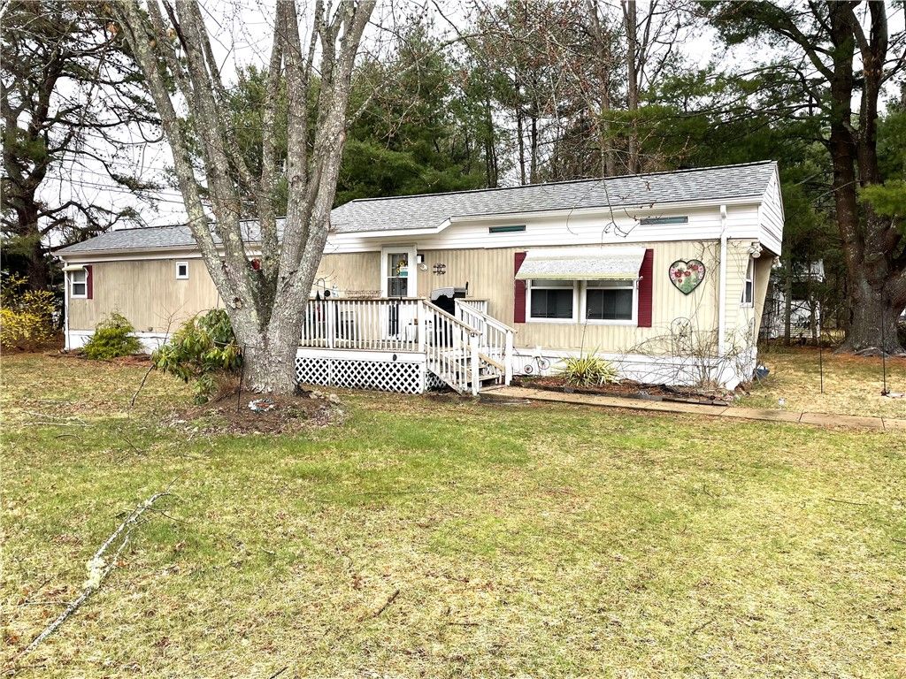 12 Valiant Drive, Coventry, RI 02816