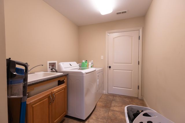 1121 BRADFORD CIR, Moberly, MO 65270