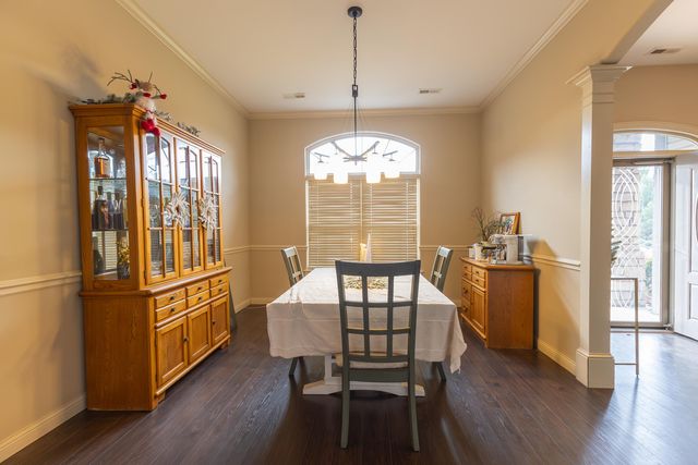 1121 BRADFORD CIR, Moberly, MO 65270