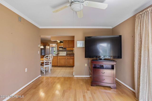66 Mansfield Avenue, Manchester, NJ 08759