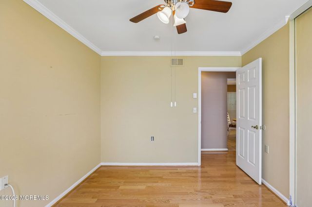 66 Mansfield Avenue, Manchester, NJ 08759