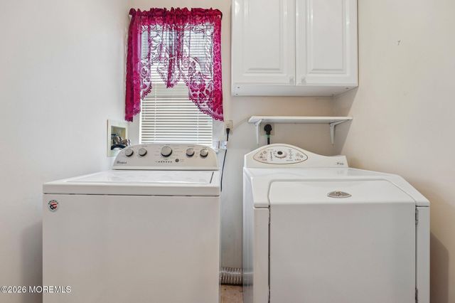 66 Mansfield Avenue, Manchester, NJ 08759