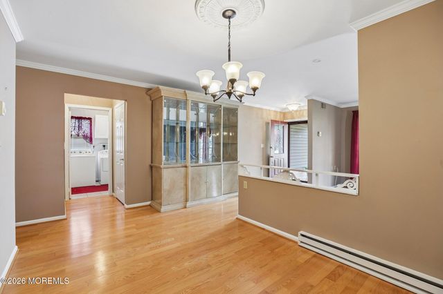 66 Mansfield Avenue, Manchester, NJ 08759