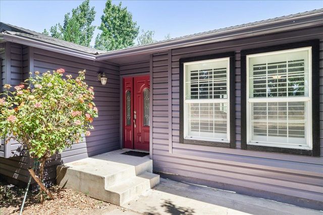 4649 Kentucky Ave, Oakdale, CA 95361