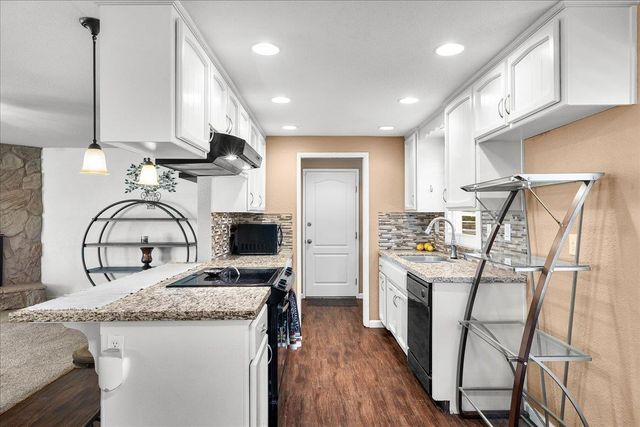 4649 Kentucky Ave, Oakdale, CA 95361