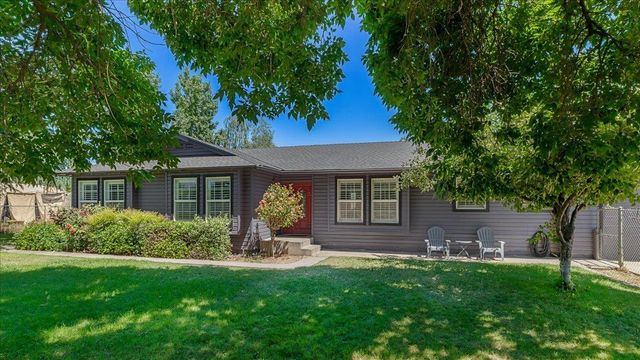 4649 Kentucky Ave, Oakdale, CA 95361