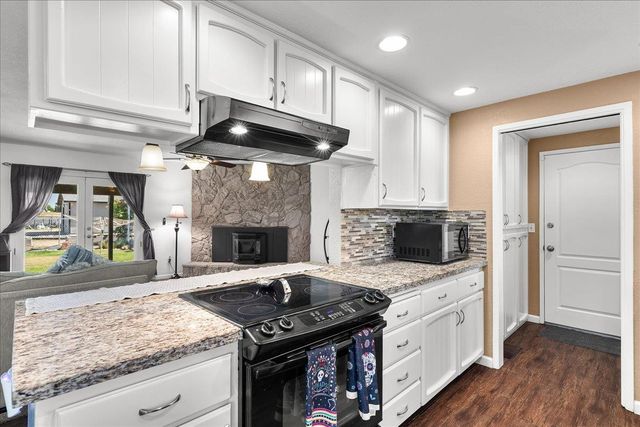 4649 Kentucky Ave, Oakdale, CA 95361