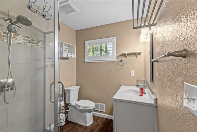 4649 Kentucky Ave, Oakdale, CA 95361