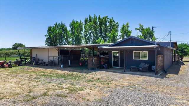 4649 Kentucky Ave, Oakdale, CA 95361