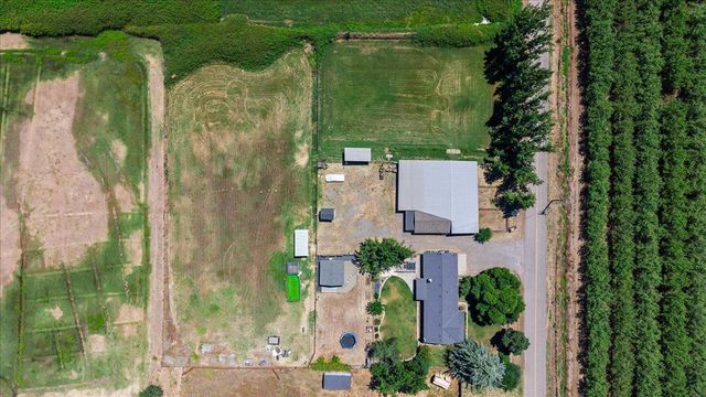 4649 Kentucky Ave, Oakdale, CA 95361