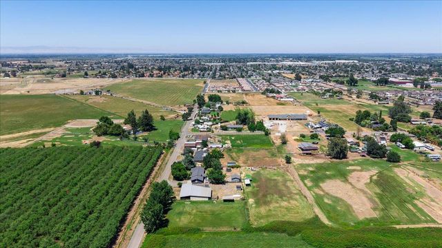 4649 Kentucky Ave, Oakdale, CA 95361