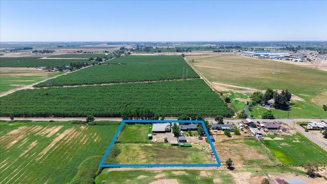 4649 Kentucky Ave, Oakdale, CA 95361
