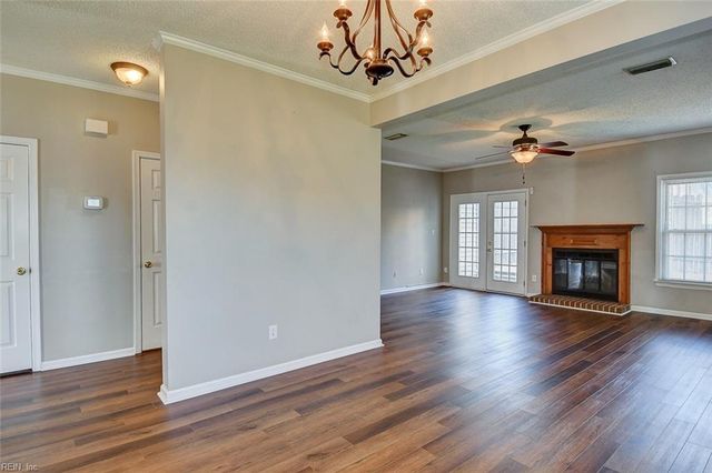 4206 Minnard CT, Virginia Beach, VA 23462