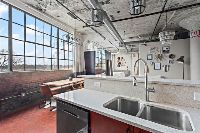 881 Memorial SE Drive 219, Atlanta, GA 30316