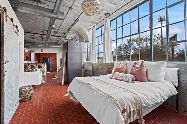 881 Memorial SE Drive 219, Atlanta, GA 30316