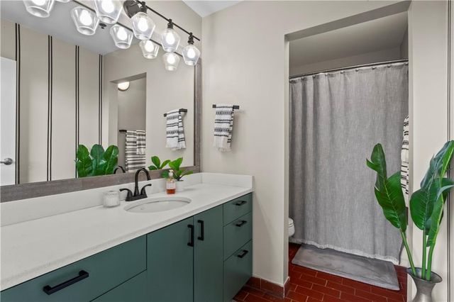 881 Memorial SE Drive 219, Atlanta, GA 30316