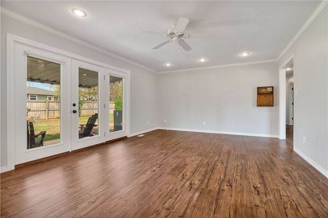 405 Magnolia Drive, Bentonville, AR 72712