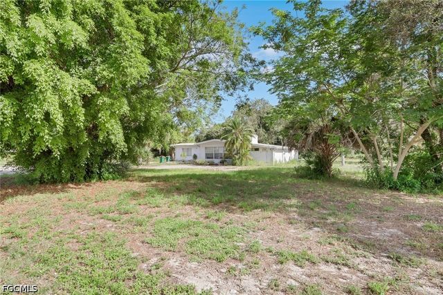 1175 Pine Ridge RD, Naples, FL 34108