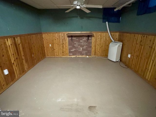 331 SUNSET RD, Reading, PA 19611