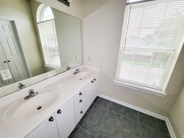 13551 Forest Pines Village Lane, Houston, TX 77067