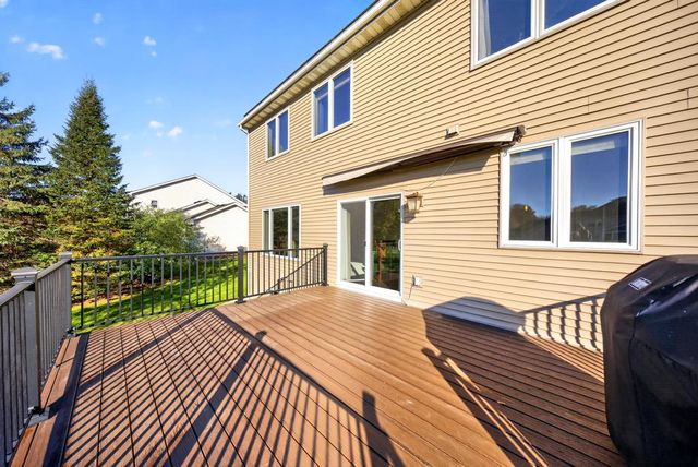 8690 W 176th Street W, Lakeville, MN 55044