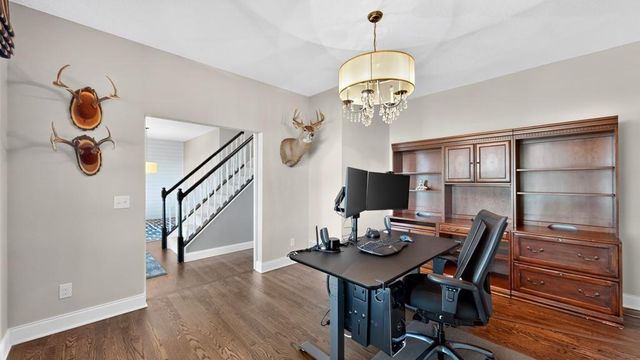 8690 W 176th Street W, Lakeville, MN 55044