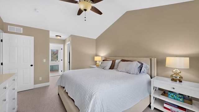 8690 W 176th Street W, Lakeville, MN 55044
