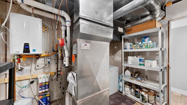 8690 W 176th Street W, Lakeville, MN 55044