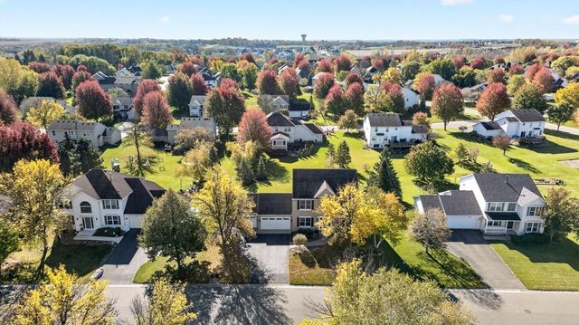 8690 W 176th Street W, Lakeville, MN 55044
