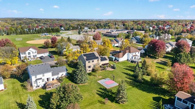 8690 W 176th Street W, Lakeville, MN 55044