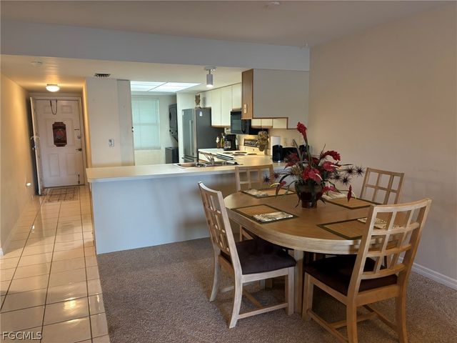 4500 SE 5th PL 106, Cape Coral, FL 33904