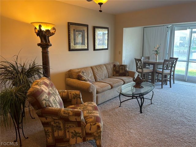 4500 SE 5th PL 106, Cape Coral, FL 33904