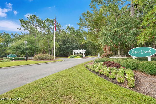 3929 Harmony Circle SE, Southport, NC 28461