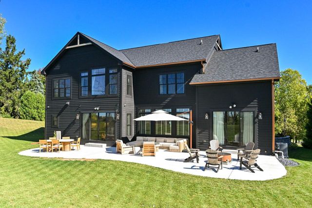 13145 Kittridge COURT, Brookfield, WI 53005