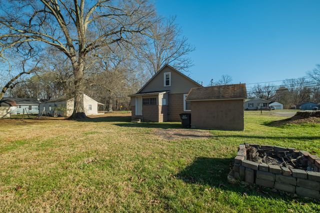 1609 E Lincoln St, Tullahoma, TN 37388