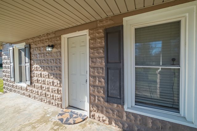 1609 E Lincoln St, Tullahoma, TN 37388