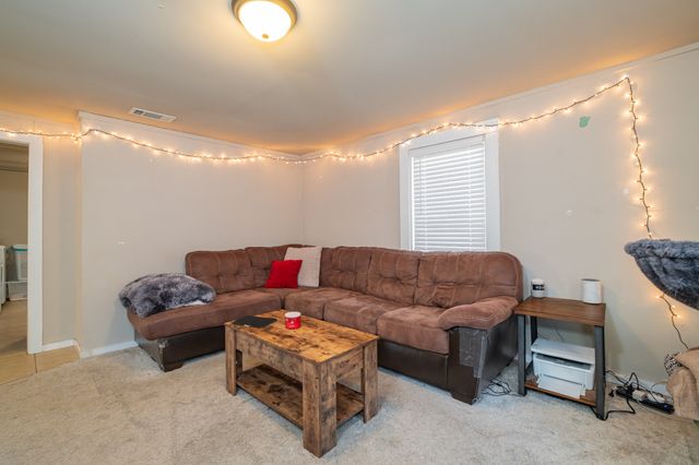 1609 E Lincoln St, Tullahoma, TN 37388